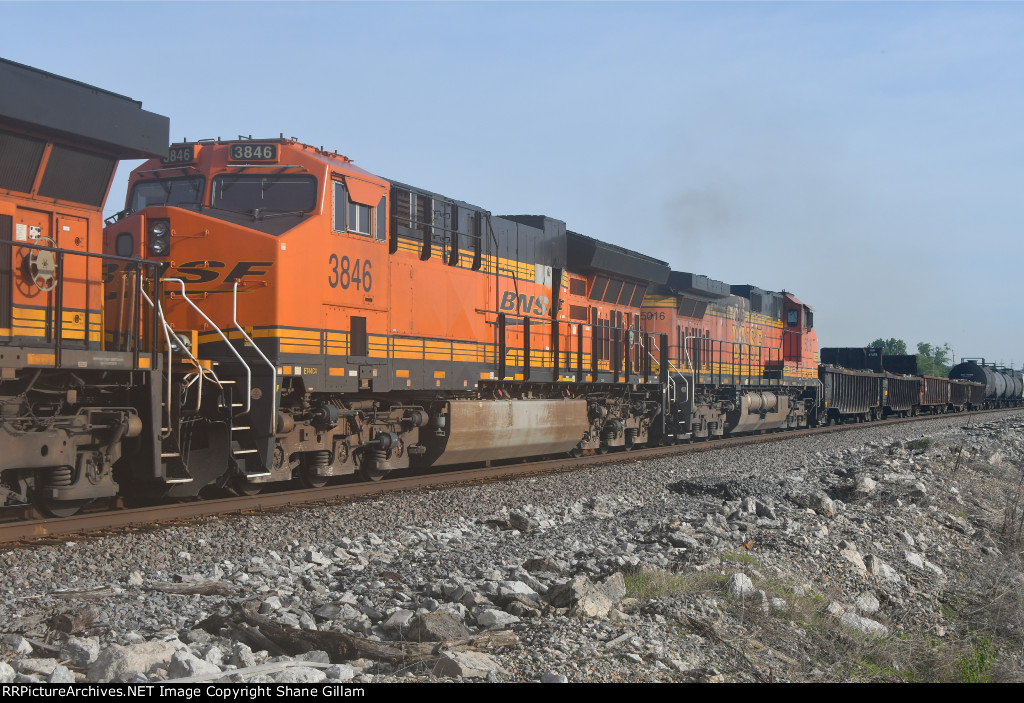 BNSF 3846 Roster shot